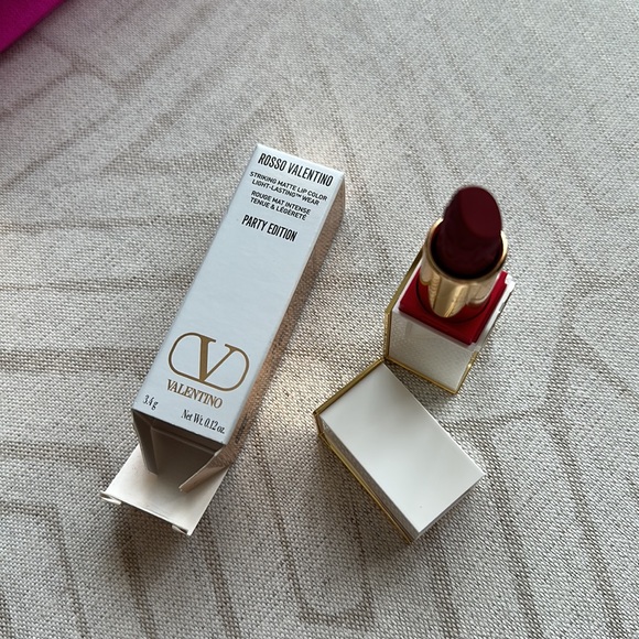 ROSSO VALENTINO EXCLUSIVE PARTY EDITION LIPSTICK undressed velvet matte 111A - Picture 4 of 16